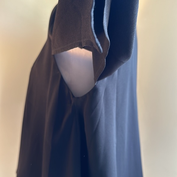 Black Cape - Blue Rain - Small - Picture 6 of 13